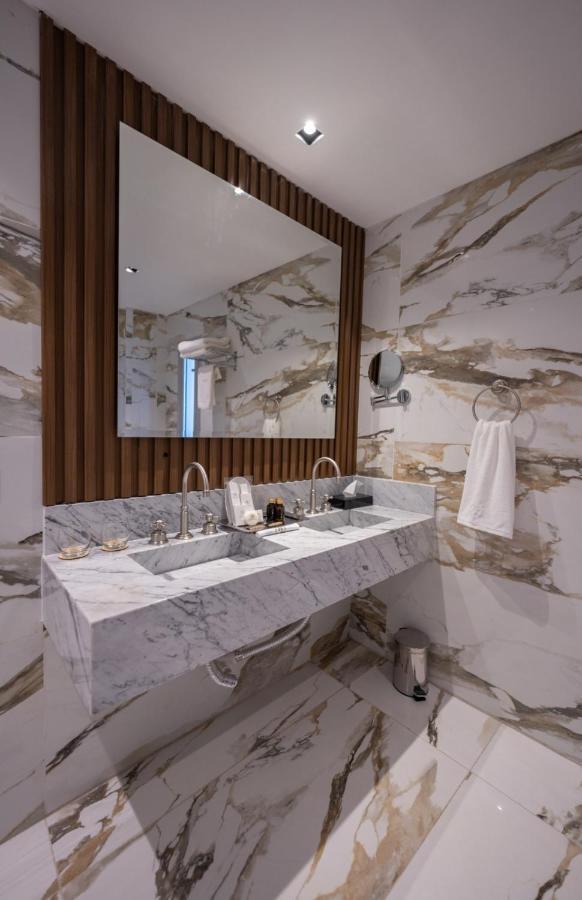 Ht Hotel Deluxe Resort & Spa 圣地亚哥-德尔埃斯特罗 外观 照片