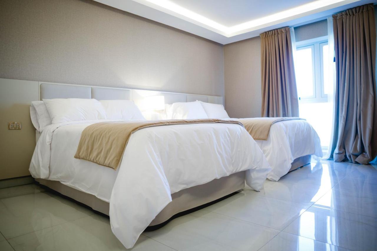 Ht Hotel Deluxe Resort & Spa 圣地亚哥-德尔埃斯特罗 外观 照片